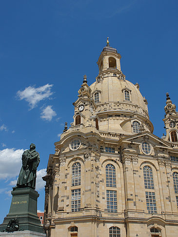 Frauenkirche und Lutherdenkmal