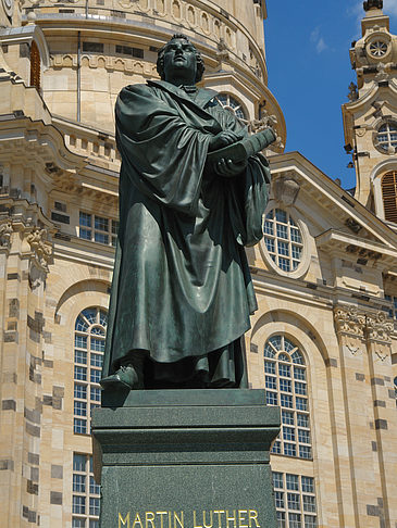 Frauenkirche und Lutherdenkmal Fotos